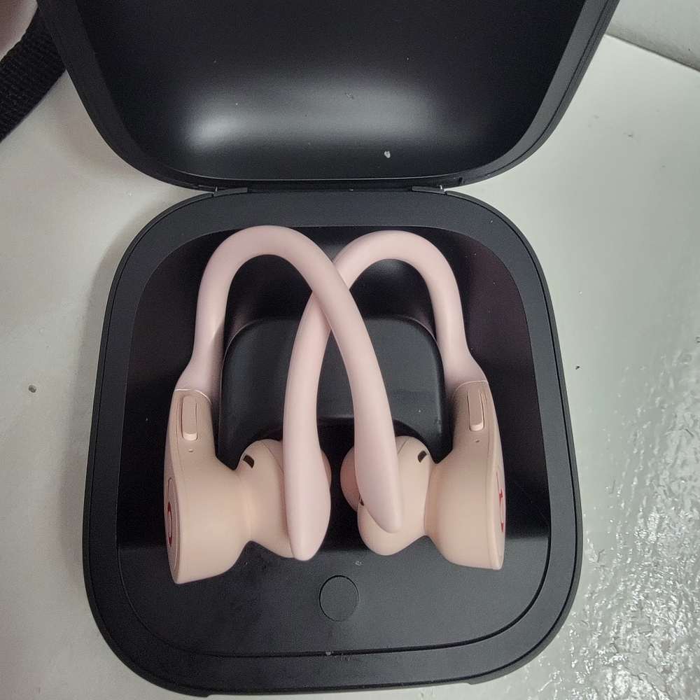 Pink Beats by Dre